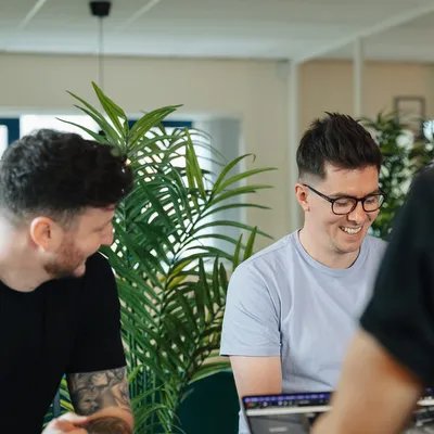 Shape April 2022 HR 208