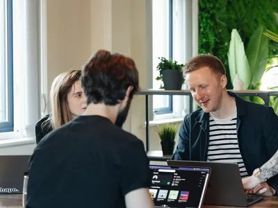 Shape April 2022 HR 48